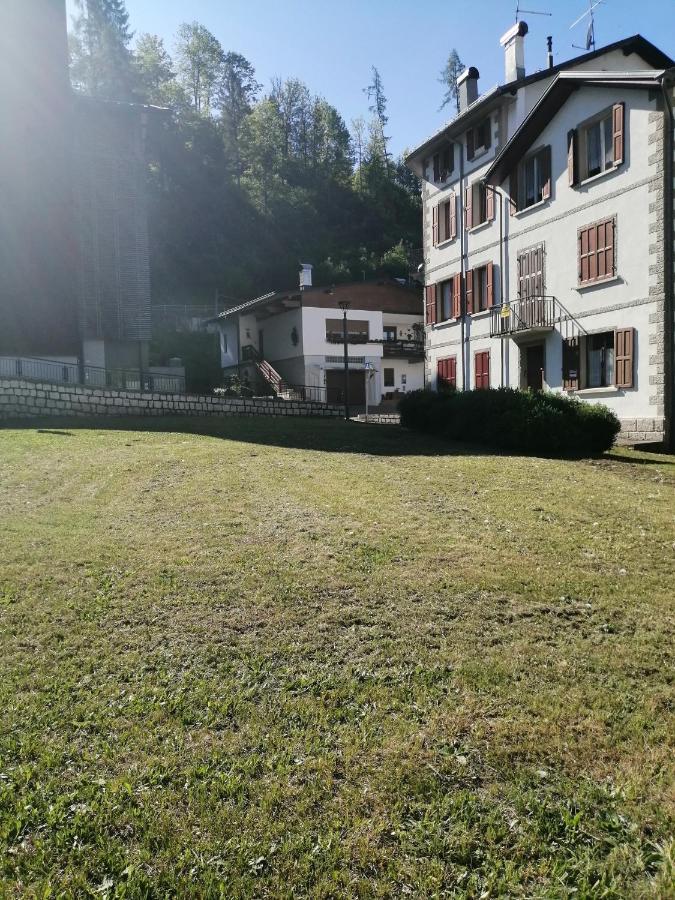 Appartamento Al Sole ピエーヴェ・ディ・カドーレ エクステリア 写真